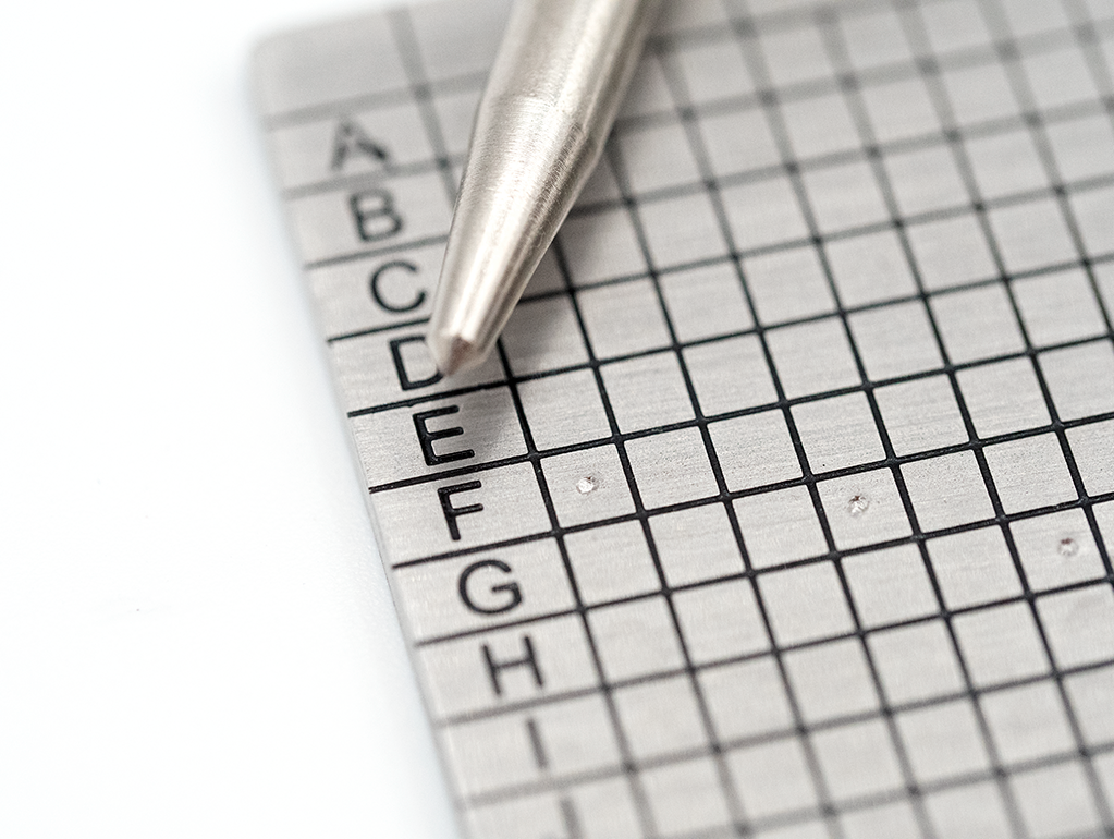 SEEDPLATE 24 Words product image showing the steel backup plate